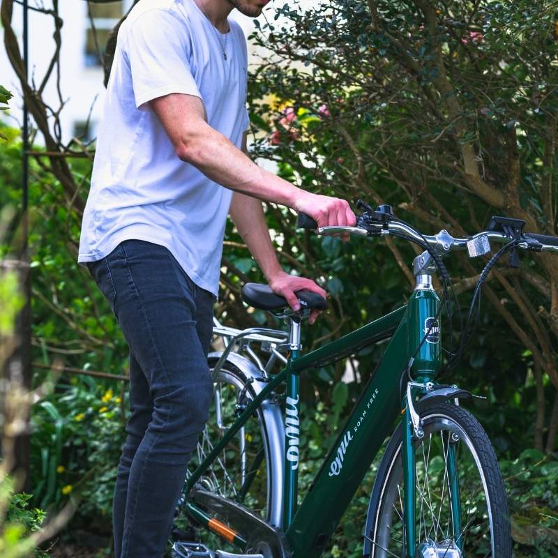 EMU ROAM MK2 CROSSBAR HYBRID ELECTRIC BIKE 250W RACING GREEN - Charge & Glide