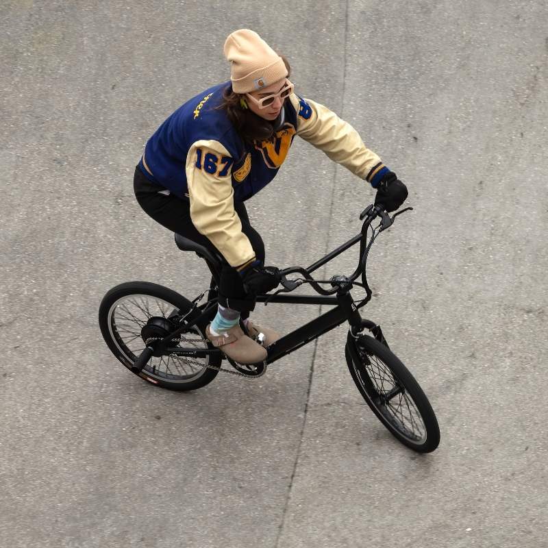 FLOW STREET9 ELECTRIC BMX BIKE 250W - Charge & Glide