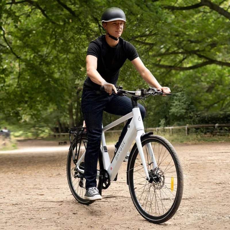 Hygge Lossø Commuter Electric Bike - 250W, Shimano 8-Speed, Ivory White