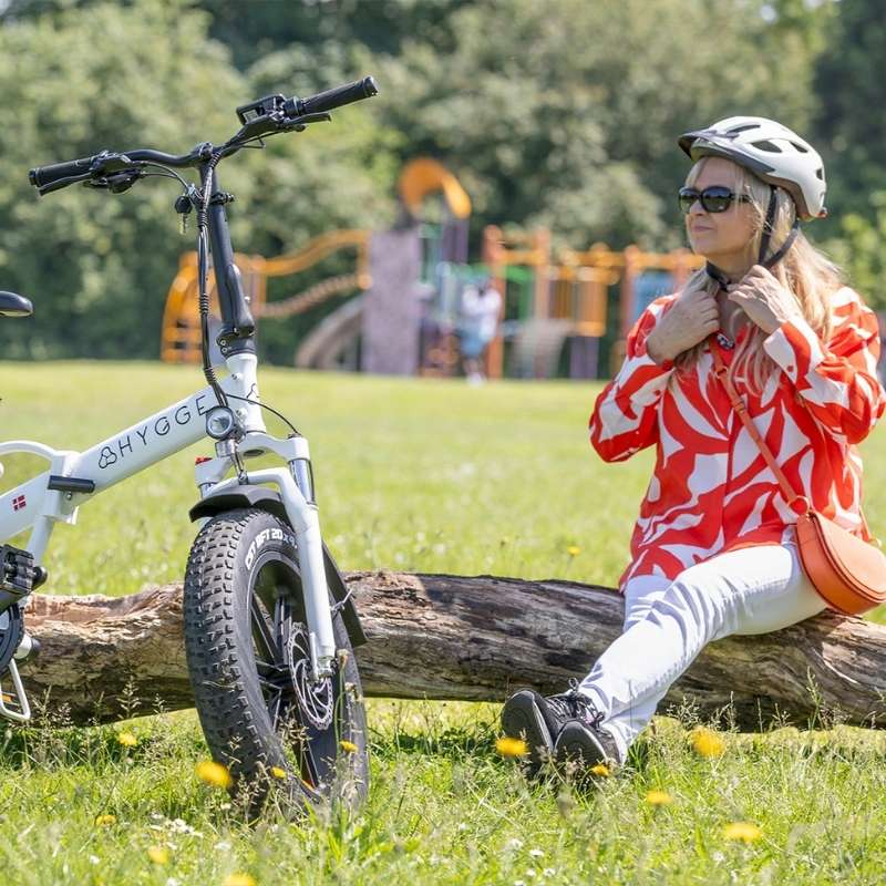 HYGGE VESTER FOLDING FAT-TYRE ELECTRIC BIKE - 250W, 80KM RANGE, SHIMANO 7-SPEED