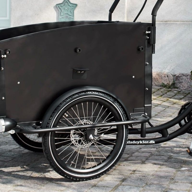 AMCARGOBIKES ULTIMATE CURVE CARGO ELECTRIC BIKE TRICYCLE 250W (4 CHILDREN) - Charge & Glide