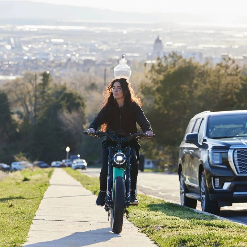 CYRUSHER QUEST MID-DRIVE STEP-THROUGH ALL-TERRAIN FAT TYRE ELECTRIC BIKE 250W - Charge & Glide