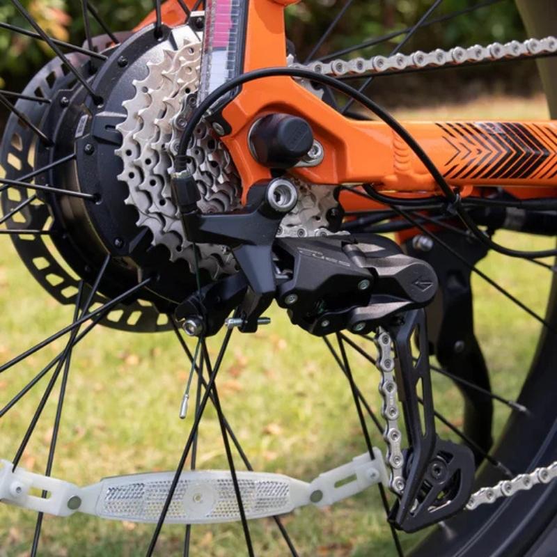 CYRUSHER RANGER 2.0 ALL-TERRAIN FAT-TYRE MOUNTAIN ELECTRIC BIKE 250W - Charge & Glide