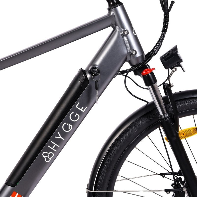 HYGGE AARHUS CITY ELECTRIC BIKE - 250W, 80KM RANGE, SHIMANO 8-SPEED, GRAPHITE GREY - Charge & Glide