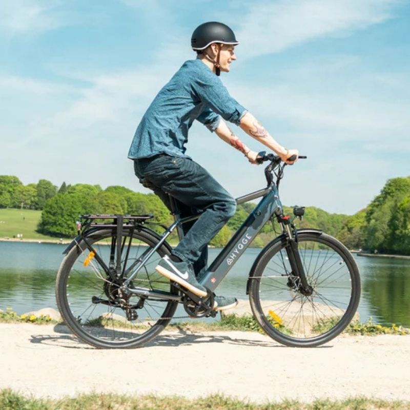 HYGGE AARHUS CITY ELECTRIC BIKE - 250W, 80KM RANGE, SHIMANO 8-SPEED, GRAPHITE GREY - Charge & Glide