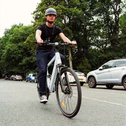 Hygge Lossø Commuter E-Bike 250W, Ivory White - Charge & Glide