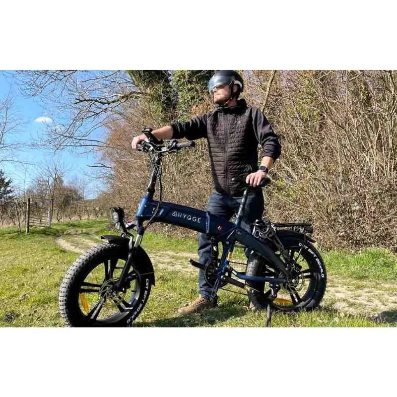 HYGGE SORØ FOLDING FAT-TYRE ELECTRIC BIKE - 250W, 80KM RANGE, SHIMANO 7-SPEED, ROYAL BLUE - Charge & Glide