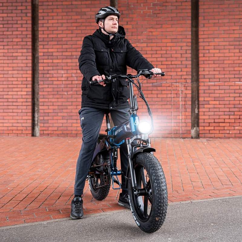 HYGGE SORØ FOLDING FAT-TYRE ELECTRIC BIKE - 250W, 80KM RANGE, SHIMANO 7-SPEED, ROYAL BLUE - Charge & Glide