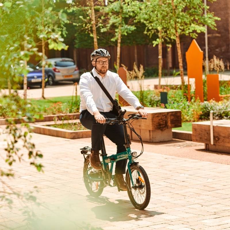 HYGGE VIRUM FOLDING ELECTRIC BIKE - 250W, ULTRA-LIGHT 18KG, 60KM RANGE, SHIMANO 8 SPEED - Charge & Glide