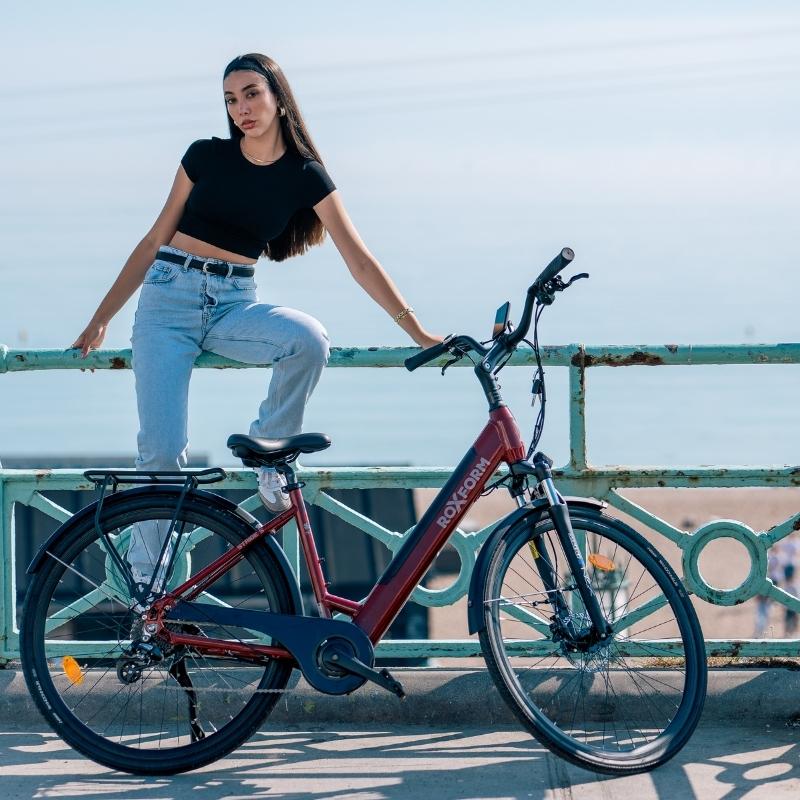 Roxform STRIDE S Step-Through City Commuter Electric Bike 250W - Charge & Glide